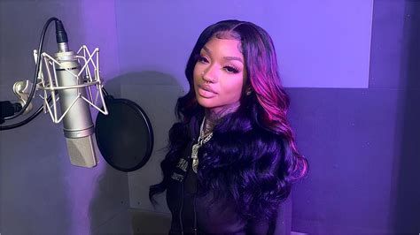artist signed to 1017